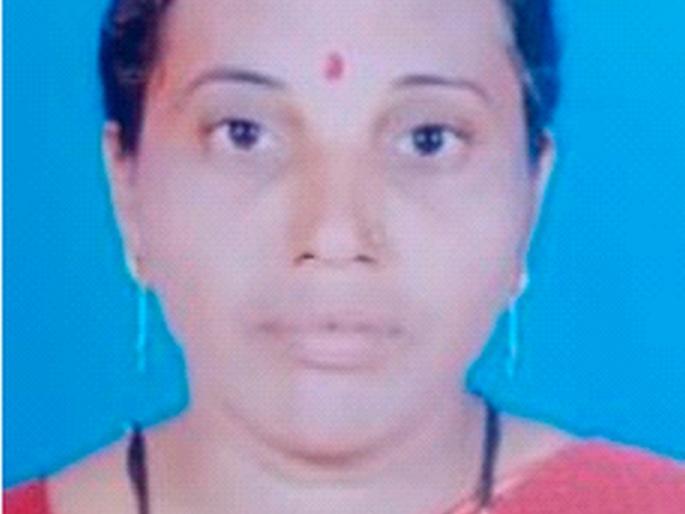 Woman dies of snake bite at Yaval | यावल येथे महिलेचा सर्पदंशाने मृत्यू Woman dies of snake bite at Yaval | यावल येथे महिलेचा सर्पदंशाने मृत्यू