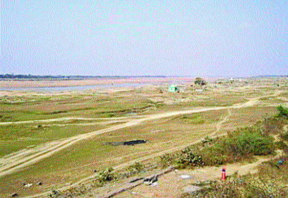 Status of dams in the Neera-Krishna valley are worrisome | नीरा-कृष्णा खोऱ्यातील धरणांची स्थिती चिंताजनक Status of dams in the Neera-Krishna valley are worrisome | नीरा-कृष्णा खोऱ्यातील धरणांची स्थिती चिंताजनक