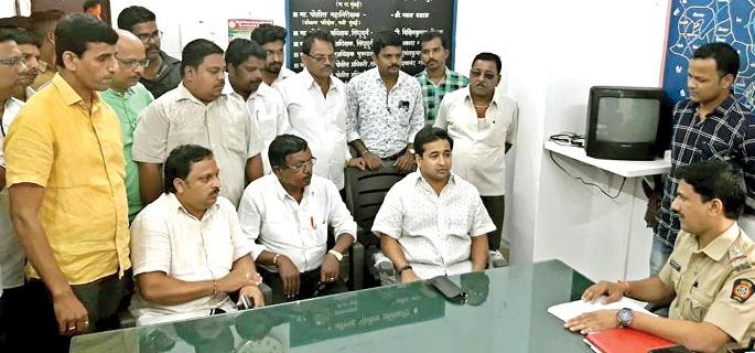 Sindhudurg: Forcible conversion; Take action, request to Nitesh Ranechi police | सिंधुदुर्ग : जबरदस्तीने धर्मांतर; कारवाई करा, नीतेश राणेंची पोलिसांकडे मागणी Sindhudurg: Forcible conversion; Take action, request to Nitesh Ranechi police | सिंधुदुर्ग : जबरदस्तीने धर्मांतर; कारवाई करा, नीतेश राणेंची पोलिसांकडे मागणी