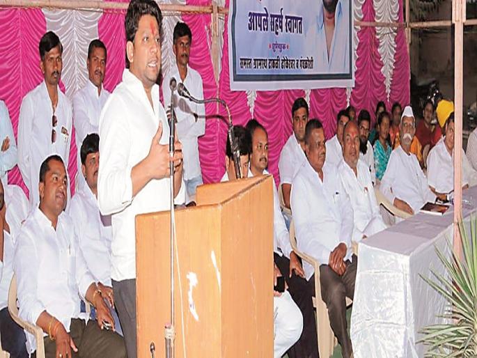 Congress nominees 'Ram Ram' if rejected by nomination: Sujay Vika | उमेदवारी नाकारली तर कॉँग्रेसला ‘रामराम’ : सुजय विखे Congress nominees 'Ram Ram' if rejected by nomination: Sujay Vika | उमेदवारी नाकारली तर कॉँग्रेसला ‘रामराम’ : सुजय विखे