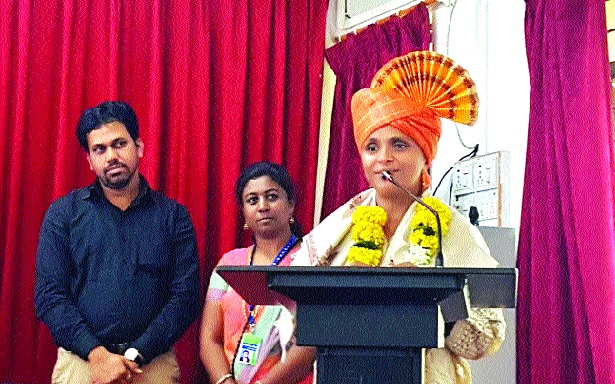 How Important Are You Inside - Swati Mahadik | आपण आतून कसे आहोत हे महत्त्वाचे--स्वाती महाडिक How Important Are You Inside - Swati Mahadik | आपण आतून कसे आहोत हे महत्त्वाचे--स्वाती महाडिक