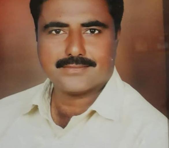 Two two-wheelers kill Janava milk seller | दोन दुचाकींच्या धडकेत जानव्याचा दूध विक्रेता ठार