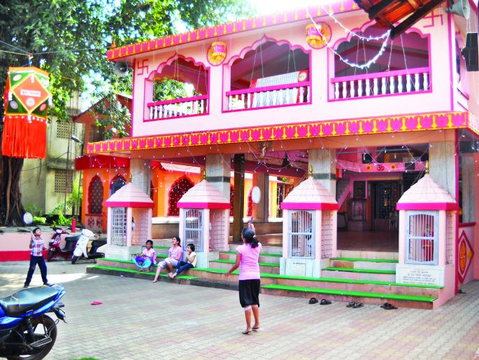 Rangoli to present Kartiki Ekadashi in Ratnagiri before the chariot of Panduranga | रत्नागिरीत कार्तिकी एकादशीला पांडुरंगाच्या रथासमोर साकारणार रांगोळी Rangoli to present Kartiki Ekadashi in Ratnagiri before the chariot of Panduranga | रत्नागिरीत कार्तिकी एकादशीला पांडुरंगाच्या रथासमोर साकारणार रांगोळी