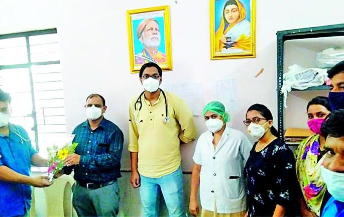 Finally, Deoli Hospital got a medical superintendent | अखेर देवळीच्या रुग्णालयाला मिळाले वैद्यकीय अधीक्षक Finally, Deoli Hospital got a medical superintendent | अखेर देवळीच्या रुग्णालयाला मिळाले वैद्यकीय अधीक्षक