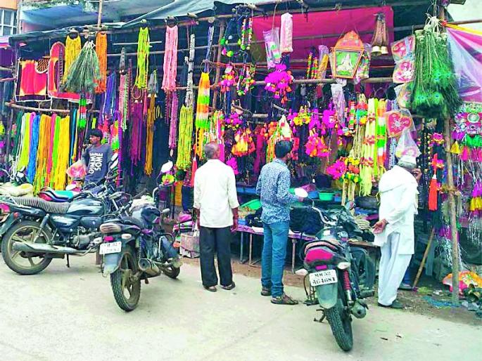 POLA at 240 places | २४० ठिकाणी भरणार बैल पोळा POLA at 240 places | २४० ठिकाणी भरणार बैल पोळा