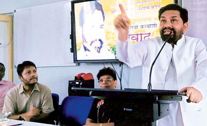 Girls of Farmers, set up new options | शेतकºयांच्या मुलींनो, नवा पर्याय उभा करा