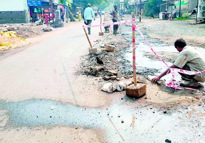 Twenty lakh spent in the pit due to lack of planning? | नियोजनशुन्यतेने वीस लाखांचा खर्च खड्ड्यात? Twenty lakh spent in the pit due to lack of planning? | नियोजनशुन्यतेने वीस लाखांचा खर्च खड्ड्यात?