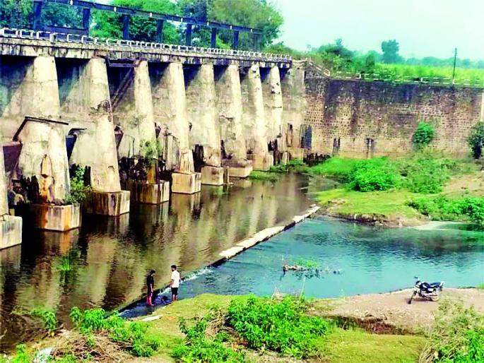 The 'Dham' water leakage continued | ‘धाम’च्या पाण्याची गळती कायम The 'Dham' water leakage continued | ‘धाम’च्या पाण्याची गळती कायम