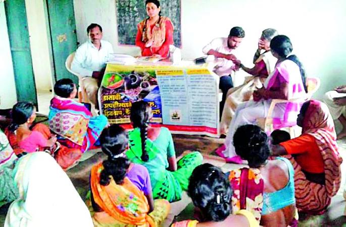 Citizens come forward to expel dengue | डेंग्यूला हद्दपार करण्यासाठी नागरिकांनी पुढे यावे