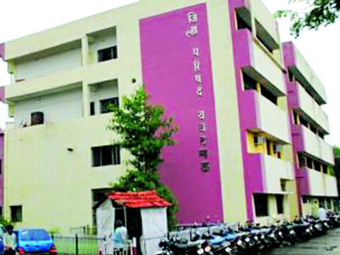 Signs of life-saving to employees | कर्मचाऱ्यांना जीवदानाचे संकेत Signs of life-saving to employees | कर्मचाऱ्यांना जीवदानाचे संकेत