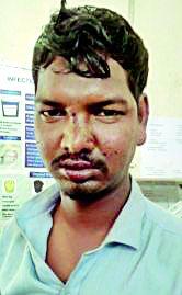 The attack on the MSEDCL, which went to catch electricity stolen | वीज चोरी पकडण्यासाठी गेलेल्या महावितरणच्या पथकावर हल्ला The attack on the MSEDCL, which went to catch electricity stolen | वीज चोरी पकडण्यासाठी गेलेल्या महावितरणच्या पथकावर हल्ला