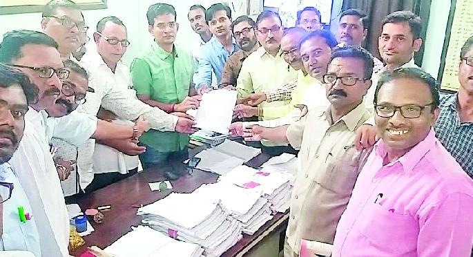 Protest against teacher torture | शिक्षिकांवरील अत्याचाराचा पुसदमध्ये निषेध