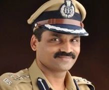 Success in competition examinations due to persistence | चिकाटीमुळे स्पर्धा परीक्षेत यश Success in competition examinations due to persistence | चिकाटीमुळे स्पर्धा परीक्षेत यश