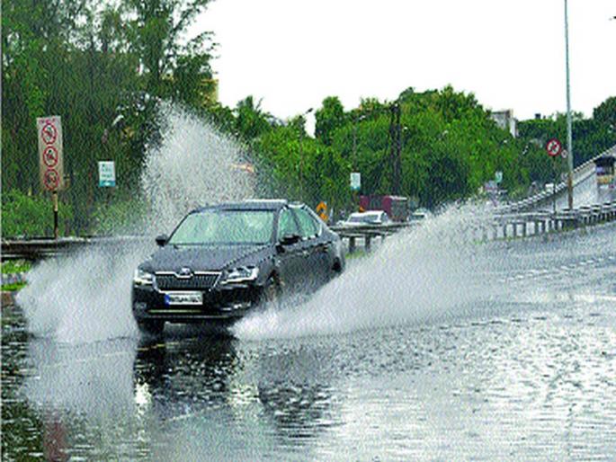The torrent of rain in the city; Medium rainfall throughout the day | शहरात पावसाचा जोर ; दिवसभर मध्यम सरींचा वर्षाव The torrent of rain in the city; Medium rainfall throughout the day | शहरात पावसाचा जोर ; दिवसभर मध्यम सरींचा वर्षाव