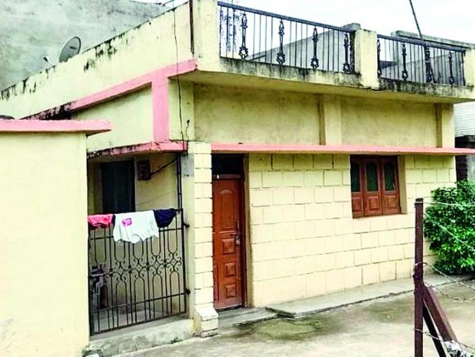 The thug gang raped 65 youths | ठगाने ६५ तरुणांना घातला गंडा The thug gang raped 65 youths | ठगाने ६५ तरुणांना घातला गंडा