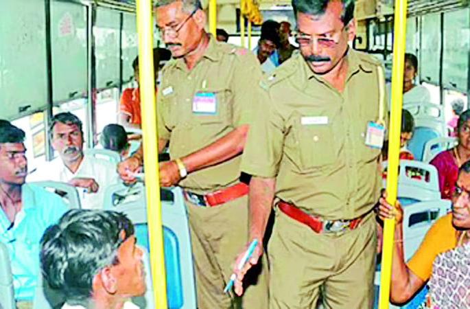 Beware of free passengers! Inspection of 250 buses daily | फुकट्या प्रवाशांनो सावधान! रोज 250 बसेसची तपासणी Beware of free passengers! Inspection of 250 buses daily | फुकट्या प्रवाशांनो सावधान! रोज 250 बसेसची तपासणी