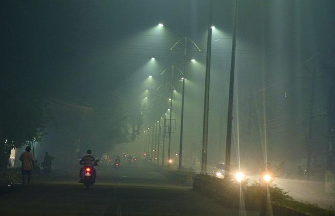 Pollution-free 'snack bar' in sub-capital | उपराजधानीत प्रदूषणमुक्तीचा ‘फुसका बार’ Pollution-free 'snack bar' in sub-capital | उपराजधानीत प्रदूषणमुक्तीचा ‘फुसका बार’