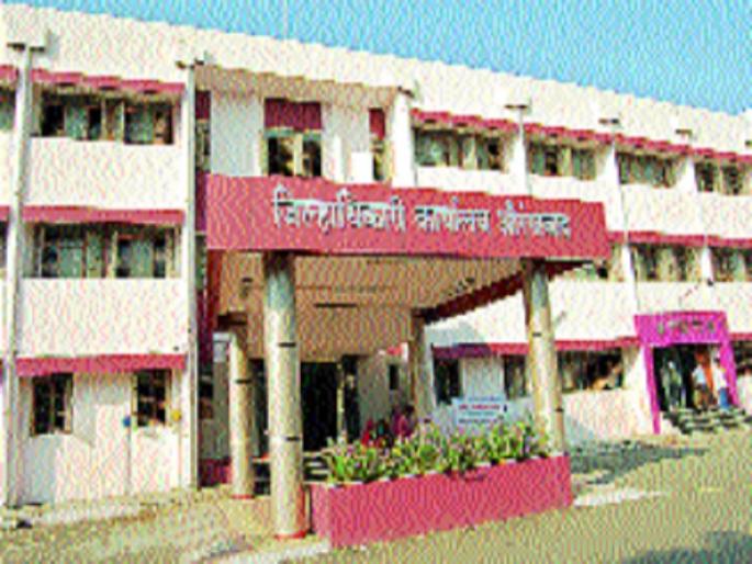 For the last two years only the discussion of the administrative package was created in Aurangabad | औरंगाबाद येथे प्रशासकीय संकुल निर्मितीची दोन वर्षांपासून फक्त चर्चा For the last two years only the discussion of the administrative package was created in Aurangabad | औरंगाबाद येथे प्रशासकीय संकुल निर्मितीची दोन वर्षांपासून फक्त चर्चा