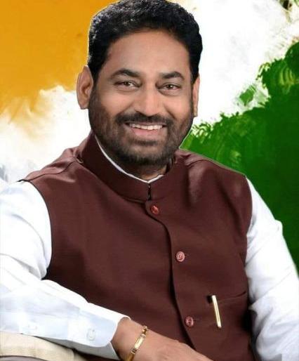 The son of a mill worker now a cabinet minister | मिल मजुराचा मुलगा ते कॅबिनेट मंत्री The son of a mill worker now a cabinet minister | मिल मजुराचा मुलगा ते कॅबिनेट मंत्री