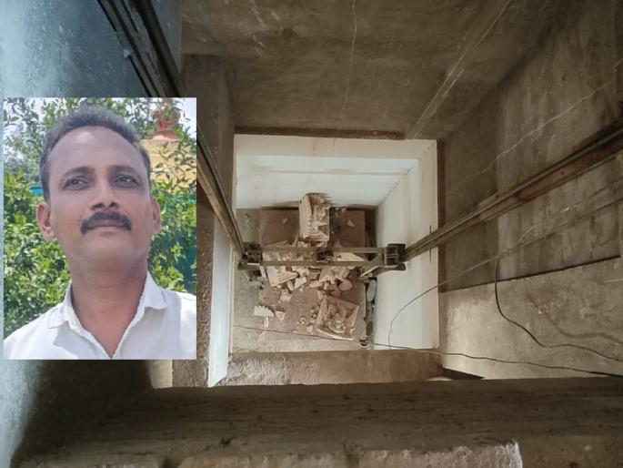 A laborer fell on the fourth floor and died while taking down the Ganesha idols kept to dry on the terrace from the hut, Incidents in Kolhapur | गणेशमूर्ती खाली घेताना झोपाळ्याची तार तुटली, चौथ्या मजल्यावरून पडून कामगाराचा मृत्यू; कोल्हापुरातील घटना A laborer fell on the fourth floor and died while taking down the Ganesha idols kept to dry on the terrace from the hut, Incidents in Kolhapur | गणेशमूर्ती खाली घेताना झोपाळ्याची तार तुटली, चौथ्या मजल्यावरून पडून कामगाराचा मृत्यू; कोल्हापुरातील घटना