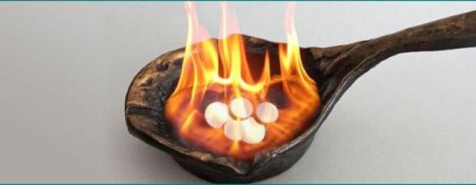 Oh god Camphor Rs 2,000 per kg! | अरे देवा! कापूर २००० रुपये किलो!