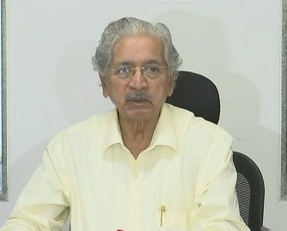 The central government will decide on the petrochemicals refinery | पेट्रोकेमिकल्स रिफायनरीबाबत केंद्र सरकार निर्णय घेणार The central government will decide on the petrochemicals refinery | पेट्रोकेमिकल्स रिफायनरीबाबत केंद्र सरकार निर्णय घेणार