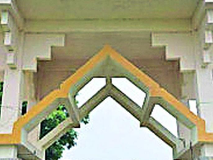 University of Sikchi, Khadri, 'out' | विद्यापीठात विद्वत परिषदेतून सिकची, खाद्री तूर्तास ‘आऊट’ University of Sikchi, Khadri, 'out' | विद्यापीठात विद्वत परिषदेतून सिकची, खाद्री तूर्तास ‘आऊट’