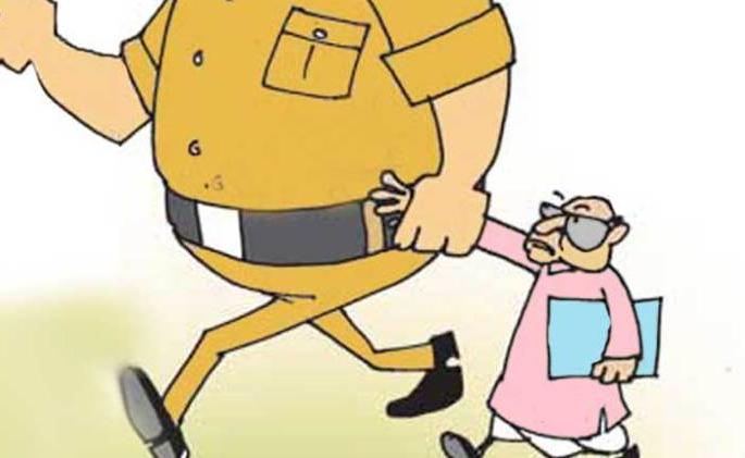 Vibrant businessman disappeared, eight criminals fined | तंतुवाद्य व्यावसायिक बेपत्ता, मिरजेत आठ सावकारांवर गुन्हा