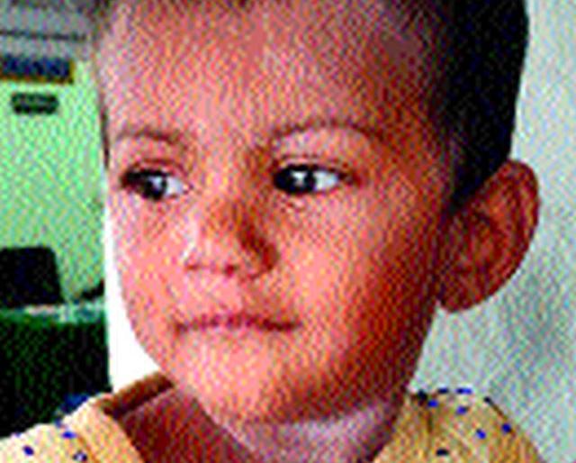 Twenty-one-year-old girl found at Igatpuri railway station | इगतपुरी रेल्वेस्थानकात आढळली बेवारस एक वर्षाची मुलगी Twenty-one-year-old girl found at Igatpuri railway station | इगतपुरी रेल्वेस्थानकात आढळली बेवारस एक वर्षाची मुलगी