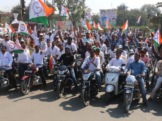 Beed, Wadwani, Patodila 'Attackball' | बीड, वडवणी, पाटोद्यात ‘हल्लाबोल’ Beed, Wadwani, Patodila 'Attackball' | बीड, वडवणी, पाटोद्यात ‘हल्लाबोल’