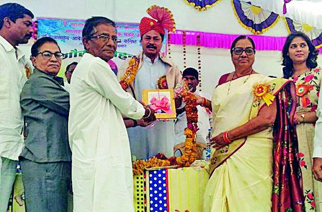 Everyone needs quality education | सर्वांना दर्जेदार शिक्षणाची गरज Everyone needs quality education | सर्वांना दर्जेदार शिक्षणाची गरज