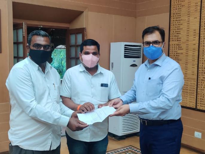 Farmers angry over land acquisition for tower | मनोऱ्यासाठी जमीन अधिग्रहित केल्याने शेतकरी संतप्त