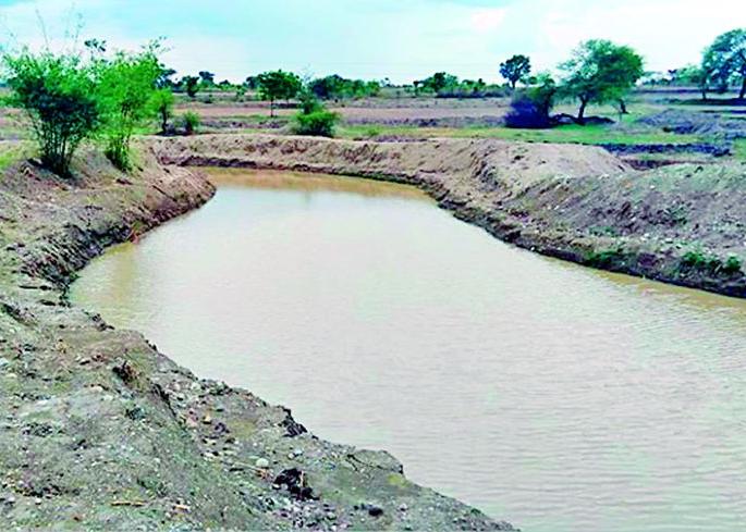 Irrigation coverage will increase with 'waterlogged' | ‘जलयुक्त’ने वाढणार सिंचन व्याप्ती Irrigation coverage will increase with 'waterlogged' | ‘जलयुक्त’ने वाढणार सिंचन व्याप्ती