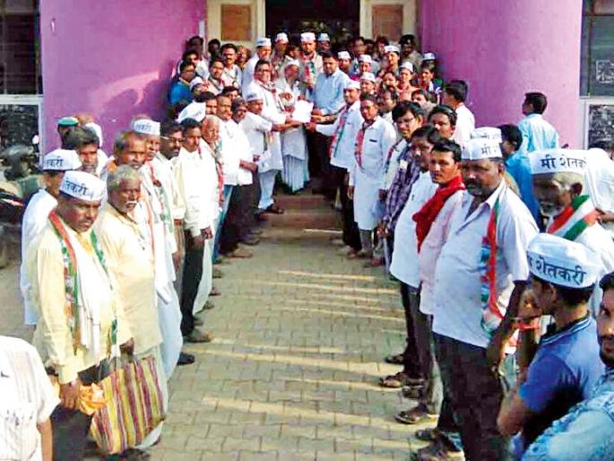 Congress on the streets against inflation | महागाईविरोधात काँग्रेस रस्त्यावर Congress on the streets against inflation | महागाईविरोधात काँग्रेस रस्त्यावर