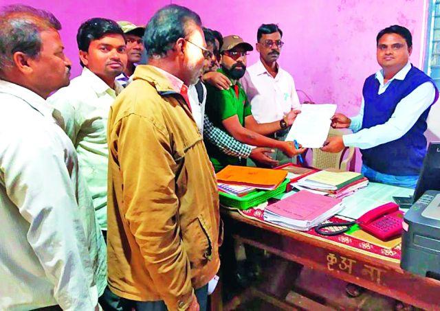 Employee Employees | रोजगार सेवकांचा संप