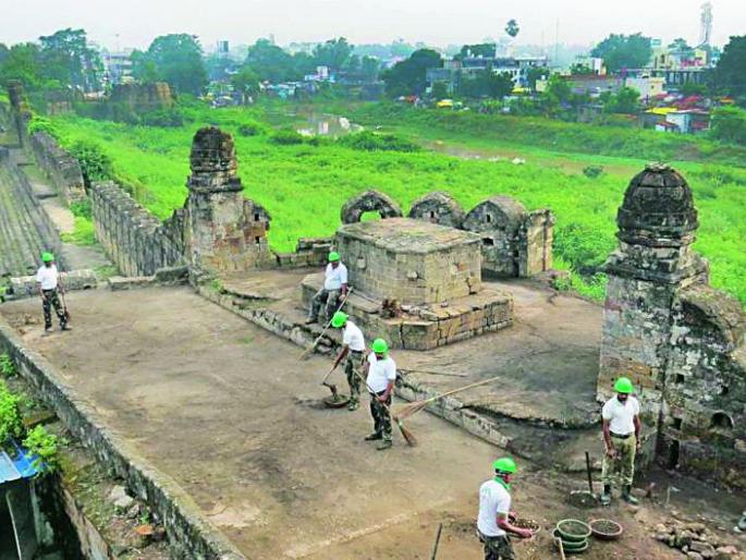 Pride in Eco-Pro Cleanliness 'Man Ki Baat' | इको-प्रोच्या स्वच्छतेचा ‘मन की बात’ मध्ये गौरव Pride in Eco-Pro Cleanliness 'Man Ki Baat' | इको-प्रोच्या स्वच्छतेचा ‘मन की बात’ मध्ये गौरव