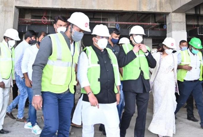 A proposal of Rs 40 crore should be sent for cancer hospital | कॅन्सर हॉस्पिटलसाठी ४० कोटींचा प्रस्ताव पाठवावा A proposal of Rs 40 crore should be sent for cancer hospital | कॅन्सर हॉस्पिटलसाठी ४० कोटींचा प्रस्ताव पाठवावा