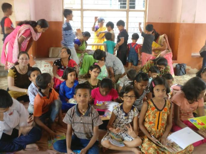 Unique reading movement in Sangli-Mirage | सांगली-मिरजेमध्ये रूजतेय अनोखी वाचन चळवळ, संकल्पना पुस्तक पेटीची Unique reading movement in Sangli-Mirage | सांगली-मिरजेमध्ये रूजतेय अनोखी वाचन चळवळ, संकल्पना पुस्तक पेटीची