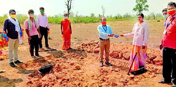 Employment of over one and a half thousand laborers | दीड हजारावर मजुरांना रोजगार