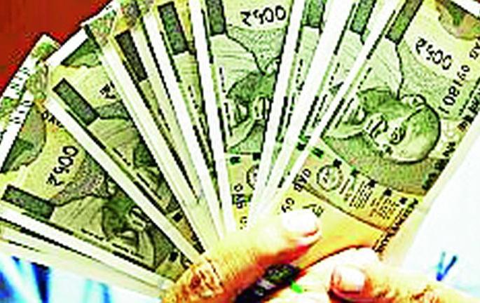 Inter-caste marriages | आंतरजातीय विवाह करणारी Inter-caste marriages | आंतरजातीय विवाह करणारी