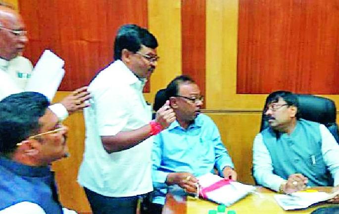 'Tie that' to the tiger | ‘त्या’ वाघाला जेरबंद करा