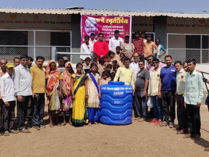 Distribution of various literature in Khairwadi village | खैरेवाडी गावात विविध साहित्याचे वाटप Distribution of various literature in Khairwadi village | खैरेवाडी गावात विविध साहित्याचे वाटप