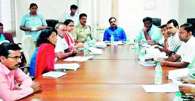 Political parties must follow the code of conduct strictly | राजकीय पक्षांनी आचारसंहितेचे काटेकोरपणे पालन करावे