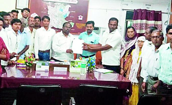 Boycott of elections if there is no water for agriculture | शेतीला पाणी न मिळाल्यास निवडणुकीवर बहिष्कार Boycott of elections if there is no water for agriculture | शेतीला पाणी न मिळाल्यास निवडणुकीवर बहिष्कार