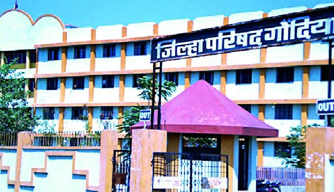 Gazoli Sabha on the chaos of the education department | शिक्षण विभागाच्या अनागोंदी कारभारावर गाजली सभा Gazoli Sabha on the chaos of the education department | शिक्षण विभागाच्या अनागोंदी कारभारावर गाजली सभा