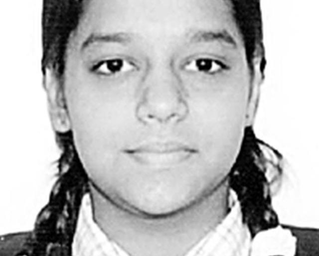 Girls beaten by CBSE | सीबीएसईमध्ये मुलींनी मारली बाजी