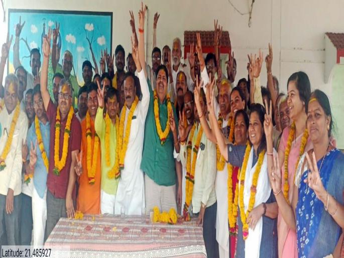 APMC Election Result: | APMC Election Result: गोंदिया कृषी उत्पन्न बाजार समितीत ‘परिवर्तन’; ‘नवा गडी-नवा राज’ APMC Election Result: | APMC Election Result: गोंदिया कृषी उत्पन्न बाजार समितीत ‘परिवर्तन’; ‘नवा गडी-नवा राज’