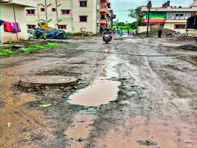 no progress in Pending development works in Fursungi after coming in corporation | फुरसुंगीचा महापालिकेत समावेश ; उपयोग मात्र शून्य : विकासकामे प्रलंबितच no progress in Pending development works in Fursungi after coming in corporation | फुरसुंगीचा महापालिकेत समावेश ; उपयोग मात्र शून्य : विकासकामे प्रलंबितच