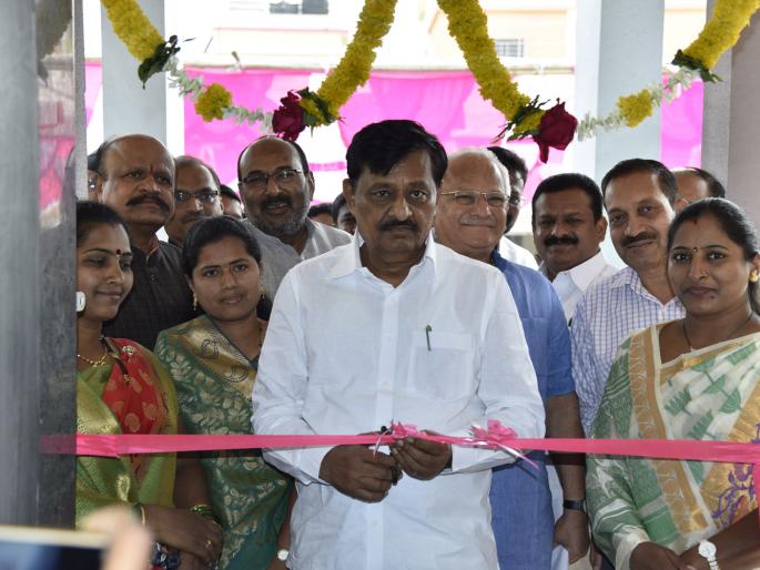 Provide quality healthcare to the masses | सर्वसामान्यांना दर्जेदार आरोग्य सुविधा द्या Provide quality healthcare to the masses | सर्वसामान्यांना दर्जेदार आरोग्य सुविधा द्या