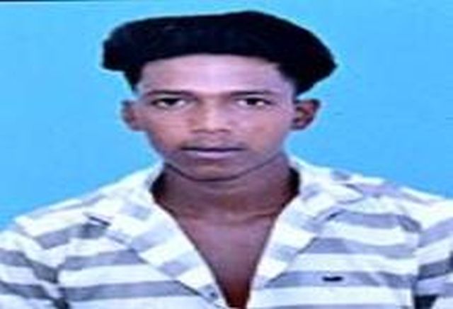 Bloodshed will not stop in Nashik; Pierced a young man again | नाशिकमध्ये खूनसत्र थांबेना; पुन्हा एका युवकाला भोसकले